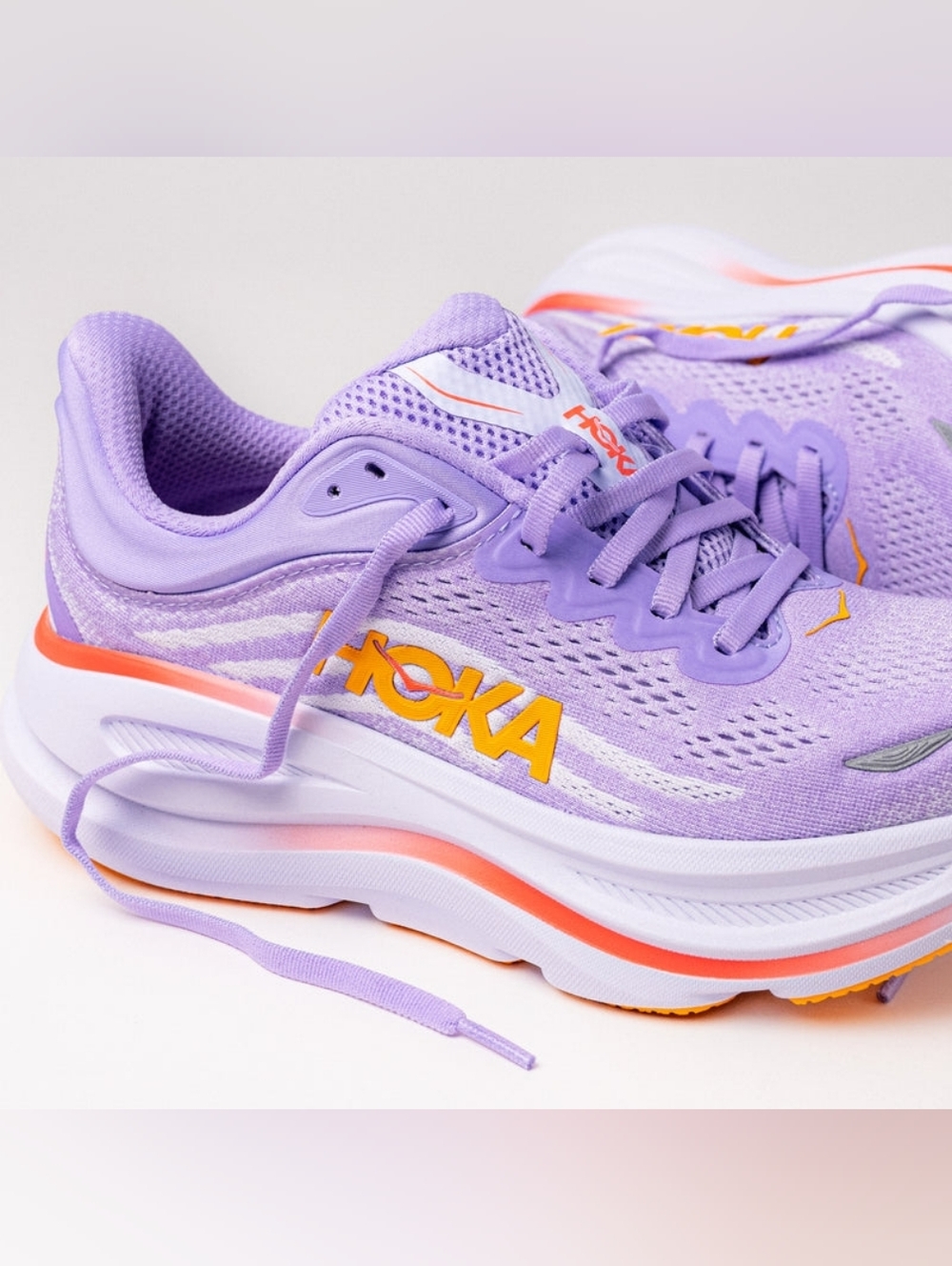 Hoka W Bondi 9 - Size 6 - Aster Flower